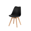 Silla KARINA, en negro, vista en perspectiva