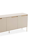 Aparador Bergen de 152 cm con las puertas abiertas