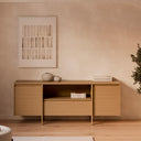 Mueble TV PACIFIC de 160 cm visto de cerca, con el cajón y el hueco central