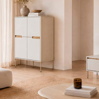 Aparador alto Bergen beige de 130 cm con 4 puertas