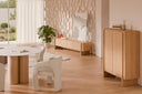Aparador alto SIDNEY de 100 cm con 2 puertas, en un comedor