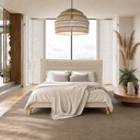 Cabecero MALLORCA con pespuntes horizontales en un dormitorio