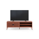 Mueble TV SAYLA de 160 cm con 2 puertas, en terracota, con un televisor encima