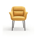 Silla SADIRA con brazos, en mostaza, vista de frente – Teulat