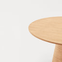 Mesa redonda alta CEP de 65 cm, en roble – Teulat